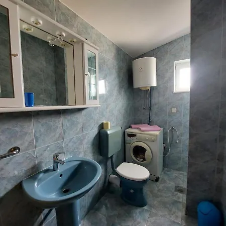 Mladen Apartman *